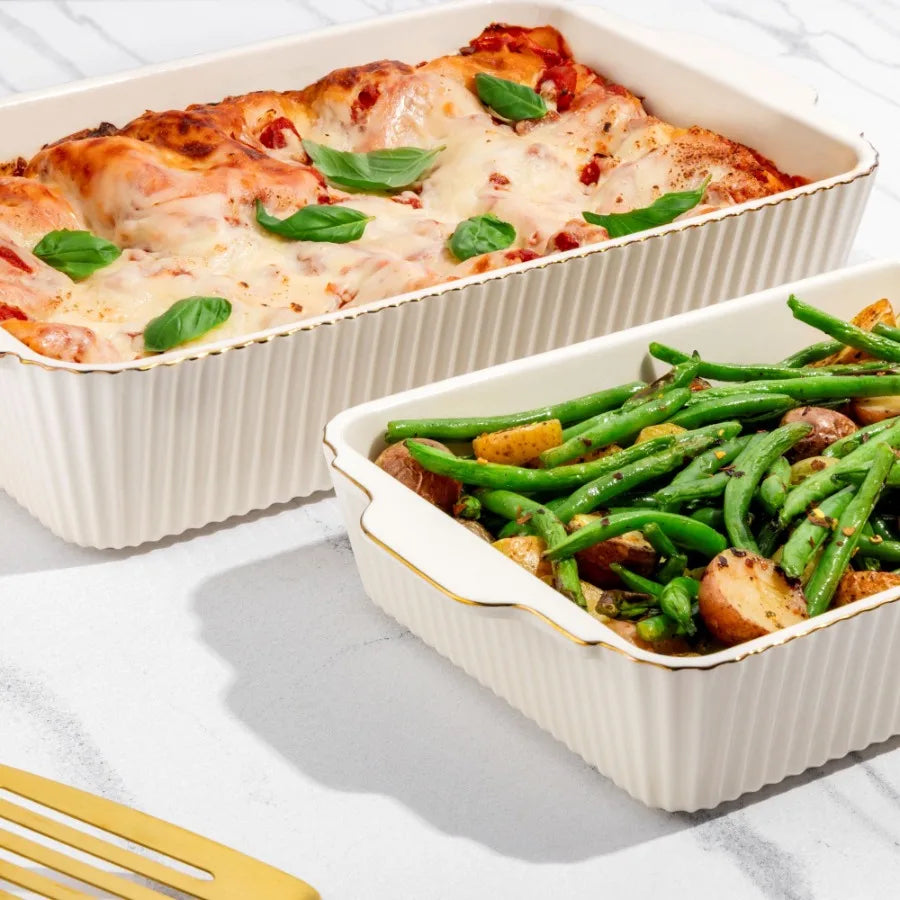 4-Piece Casserole Dish Bakeware Set with Lids Includes 9x13 and 7x10 Baking Dishes Ideal for Oven-to-Table Serving and Meal Pre