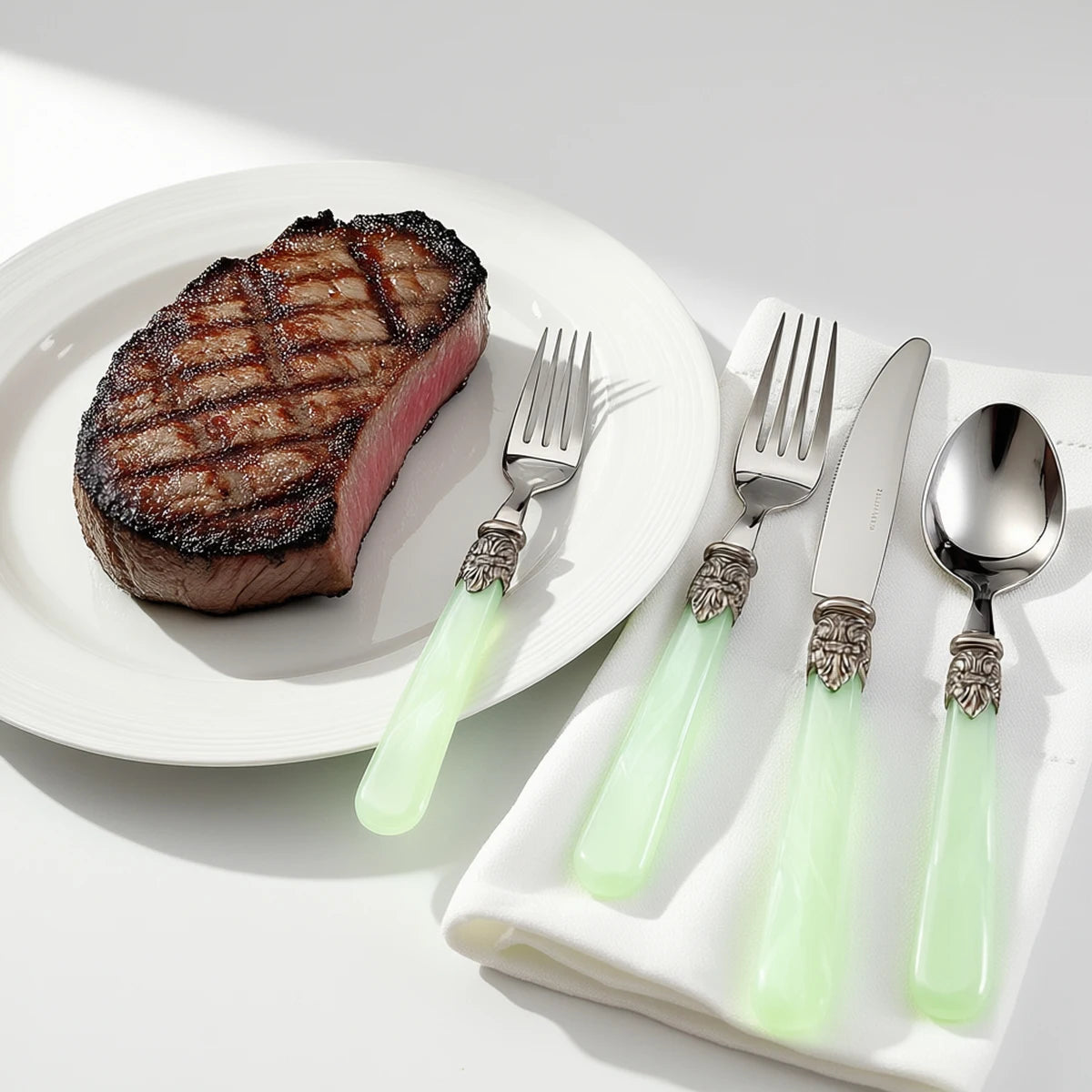 4pcs Green Stainless Steel Dinnerware Set Steak Knife Fork Spoon Dishwasher Safe Flatware