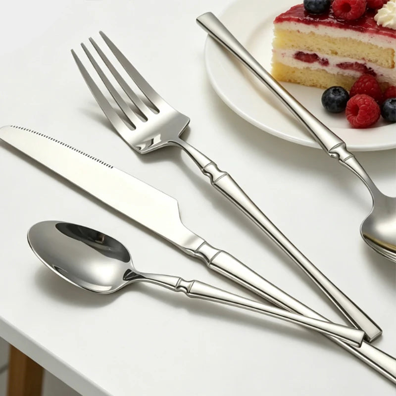 24-piece small waist cutlery set, including western cutlery cutlery steak cutlery dessert spork coffee spoon.